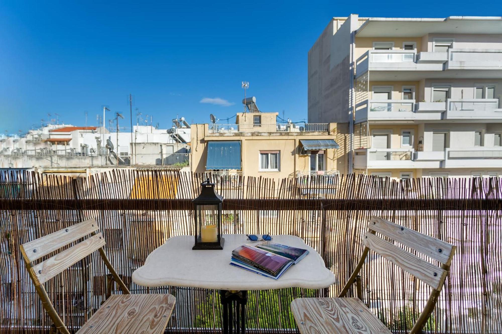 Appartement Bright, Calming Retreat With A Balcony Near Metro! à Athènes Extérieur photo